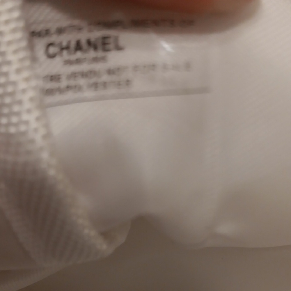 Chanel White and Black Women's Bag - Picture 5 of 8
